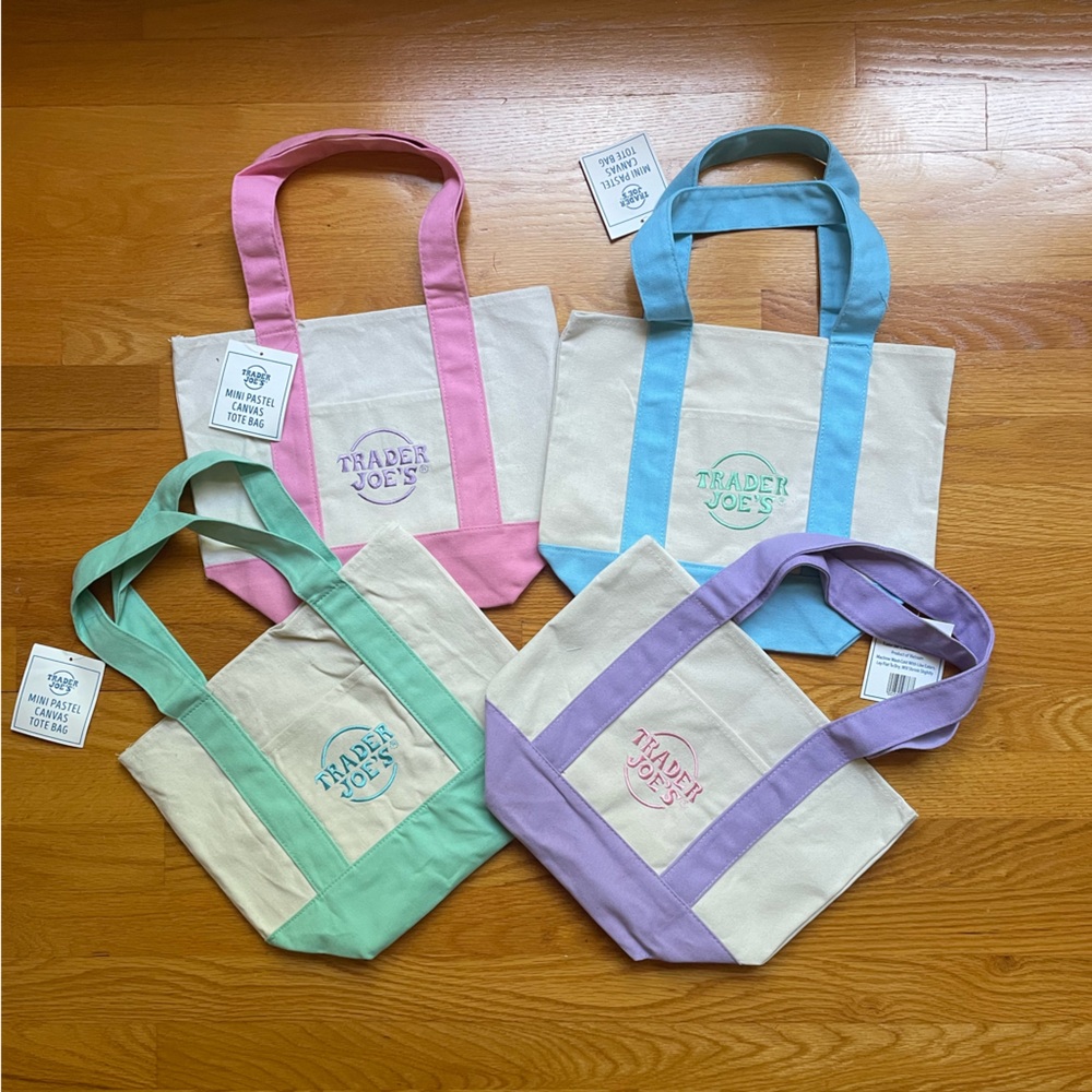Trader Joe's Canvas Tote Bag Set of 4